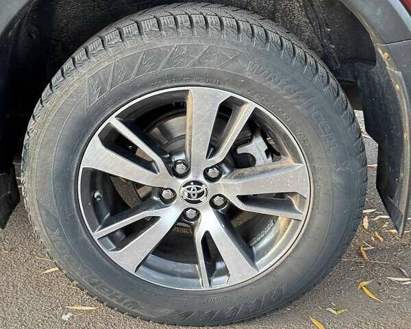 Красный Тойота РАВ 4, объемом двигателя 1.99 л и пробегом 218 тыс. км за 19300 $, фото 34 на Automoto.ua