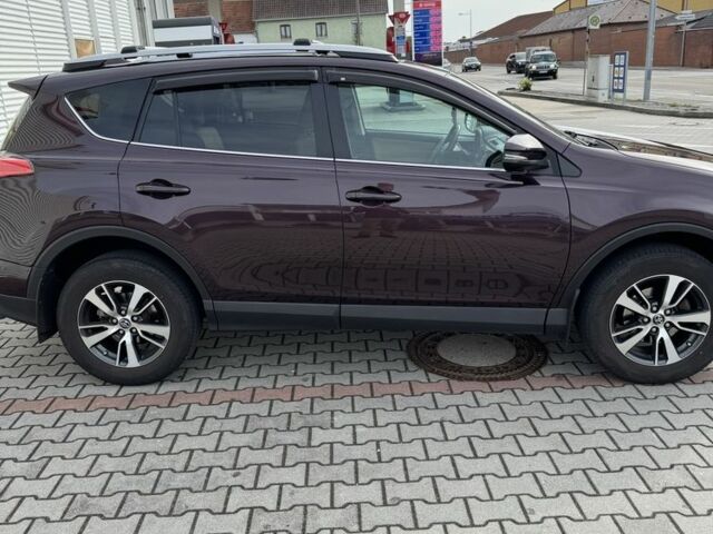 Красный Тойота РАВ 4, объемом двигателя 0 л и пробегом 157 тыс. км за 19200 $, фото 5 на Automoto.ua