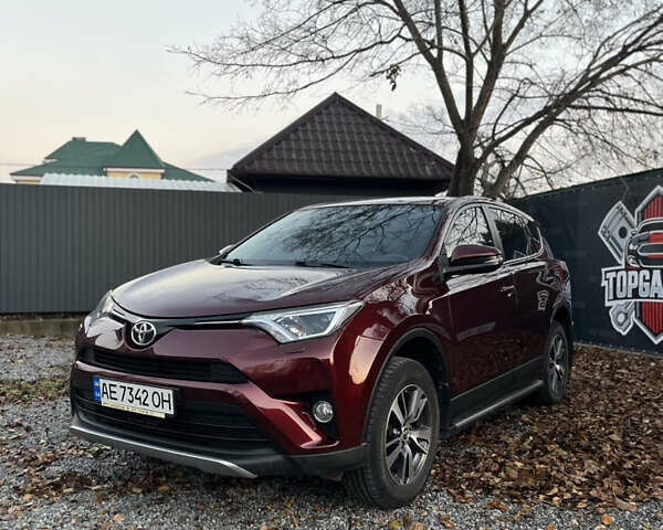 Красный Тойота РАВ 4, объемом двигателя 1.99 л и пробегом 96 тыс. км за 21000 $, фото 1 на Automoto.ua