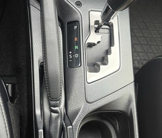 Красный Тойота РАВ 4, объемом двигателя 2.5 л и пробегом 47 тыс. км за 27000 $, фото 13 на Automoto.ua