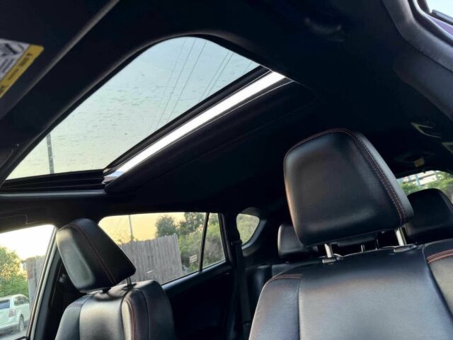 Красный Тойота РАВ 4, объемом двигателя 2.5 л и пробегом 30 тыс. км за 17000 $, фото 7 на Automoto.ua