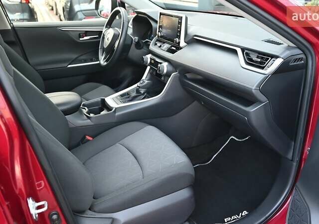 Червоний Тойота РАВ 4, об'ємом двигуна 2.49 л та пробігом 112 тис. км за 27900 $, фото 5 на Automoto.ua