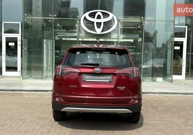 Червоний Тойота РАВ 4, об'ємом двигуна 1.99 л та пробігом 62 тис. км за 25666 $, фото 3 на Automoto.ua