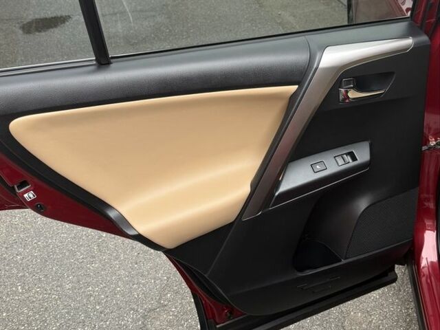 Красный Тойота РАВ 4, объемом двигателя 2.5 л и пробегом 47 тыс. км за 27000 $, фото 19 на Automoto.ua