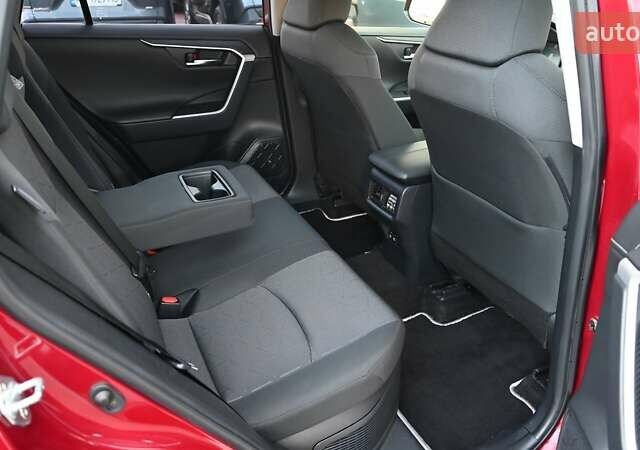 Червоний Тойота РАВ 4, об'ємом двигуна 2.49 л та пробігом 112 тис. км за 27900 $, фото 6 на Automoto.ua