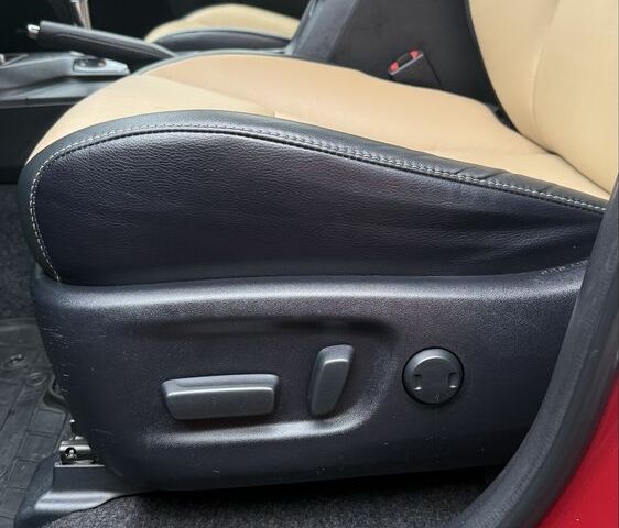 Красный Тойота РАВ 4, объемом двигателя 2.5 л и пробегом 47 тыс. км за 27000 $, фото 18 на Automoto.ua