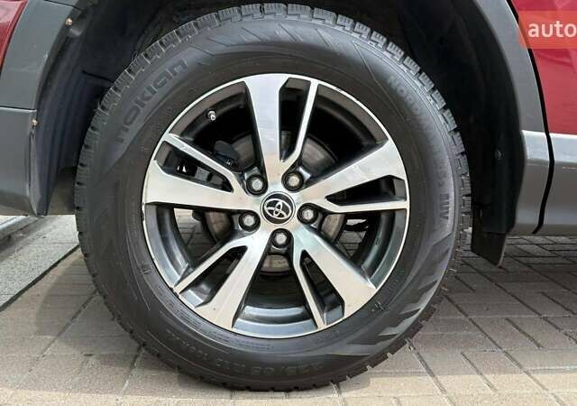 Червоний Тойота РАВ 4, об'ємом двигуна 1.99 л та пробігом 62 тис. км за 25666 $, фото 14 на Automoto.ua