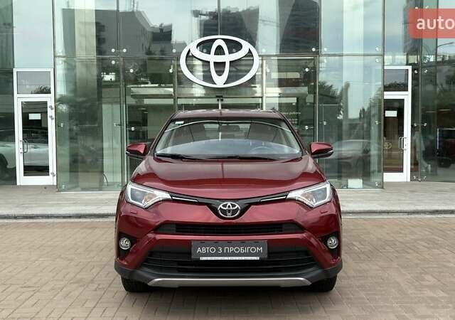 Червоний Тойота РАВ 4, об'ємом двигуна 1.99 л та пробігом 62 тис. км за 25666 $, фото 4 на Automoto.ua