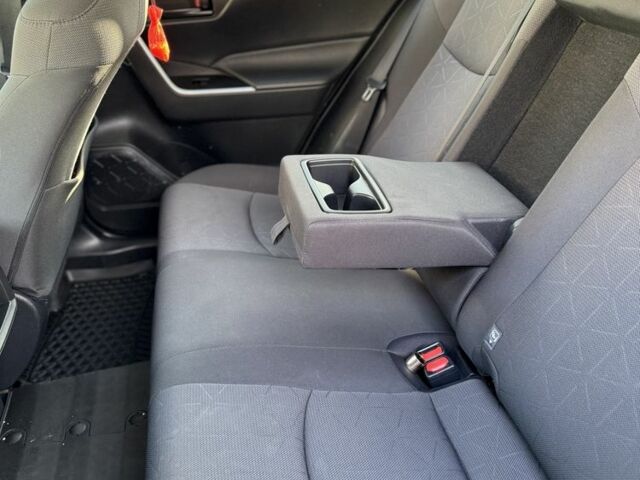 Червоний Тойота РАВ 4, об'ємом двигуна 2.5 л та пробігом 130 тис. км за 21799 $, фото 19 на Automoto.ua