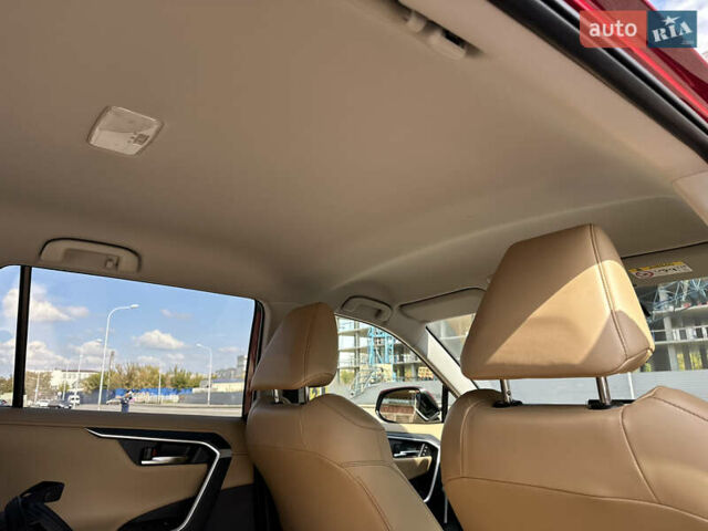 Красный Тойота РАВ 4, объемом двигателя 1.99 л и пробегом 12 тыс. км за 33800 $, фото 81 на Automoto.ua