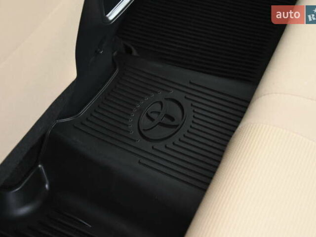 Красный Тойота РАВ 4, объемом двигателя 2.49 л и пробегом 65 тыс. км за 24500 $, фото 41 на Automoto.ua