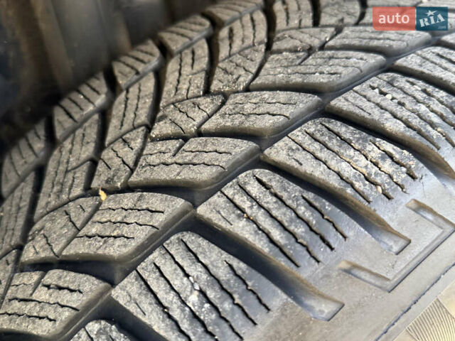 Червоний Тойота РАВ 4, об'ємом двигуна 2.49 л та пробігом 130 тис. км за 21799 $, фото 33 на Automoto.ua