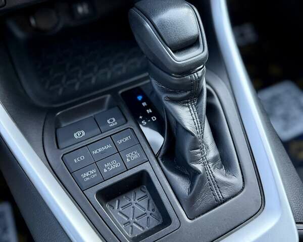 Червоний Тойота РАВ 4, об'ємом двигуна 2.49 л та пробігом 130 тис. км за 21799 $, фото 23 на Automoto.ua