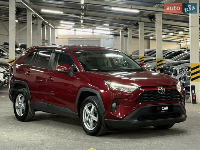Красный Тойота РАВ 4, объемом двигателя 1.99 л и пробегом 68 тыс. км за 24900 $, фото 1 на Automoto.ua