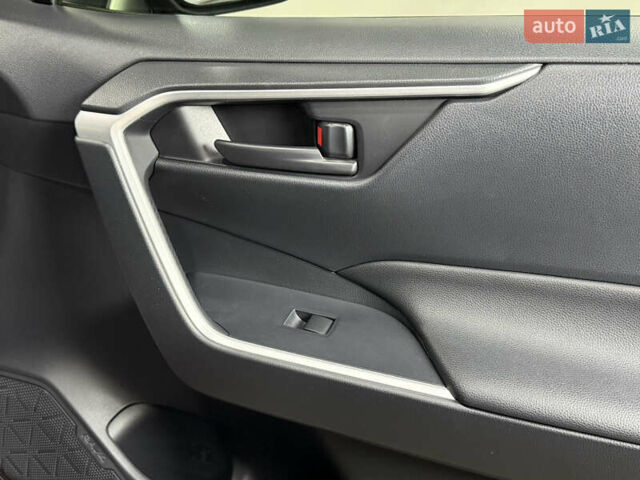 Красный Тойота РАВ 4, объемом двигателя 1.99 л и пробегом 68 тыс. км за 24900 $, фото 12 на Automoto.ua