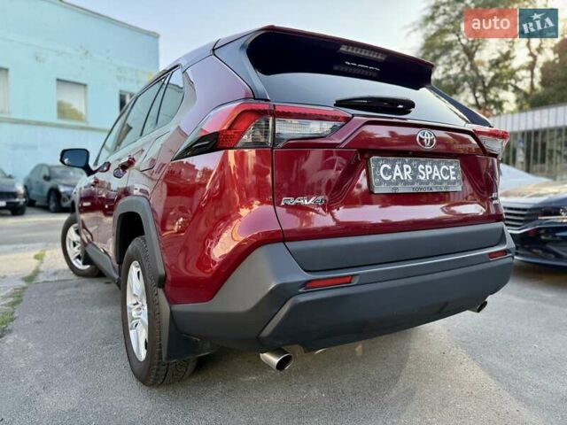 Червоний Тойота РАВ 4, об'ємом двигуна 2.49 л та пробігом 130 тис. км за 21799 $, фото 9 на Automoto.ua