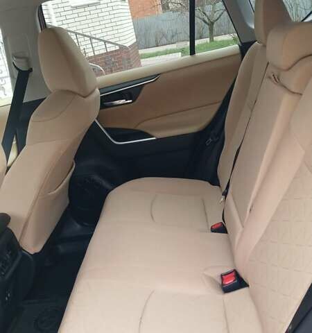 Червоний Тойота РАВ 4, об'ємом двигуна 2.49 л та пробігом 61 тис. км за 31869 $, фото 11 на Automoto.ua