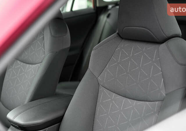 Красный Тойота РАВ 4, объемом двигателя 2.49 л и пробегом 72 тыс. км за 30135 $, фото 18 на Automoto.ua