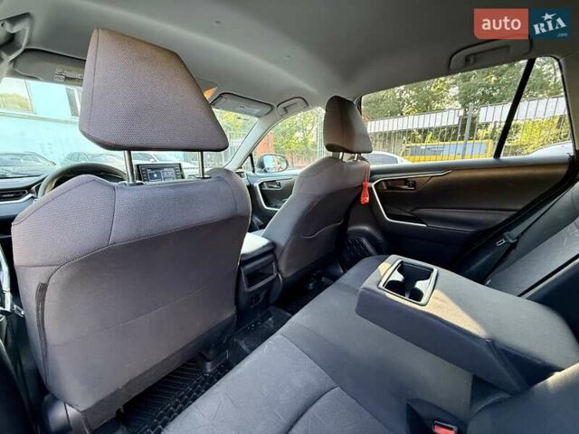 Червоний Тойота РАВ 4, об'ємом двигуна 2.49 л та пробігом 130 тис. км за 21799 $, фото 21 на Automoto.ua