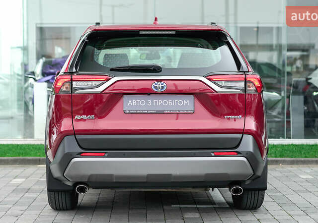 Красный Тойота РАВ 4, объемом двигателя 2.49 л и пробегом 72 тыс. км за 30135 $, фото 3 на Automoto.ua