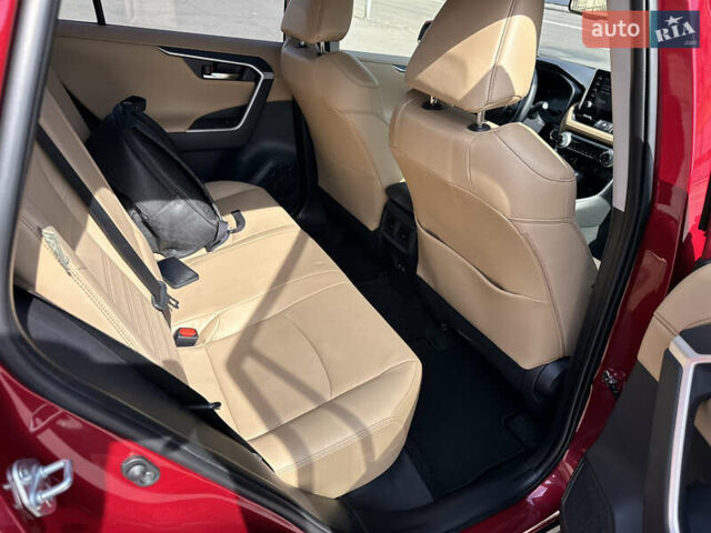 Красный Тойота РАВ 4, объемом двигателя 1.99 л и пробегом 12 тыс. км за 33800 $, фото 80 на Automoto.ua
