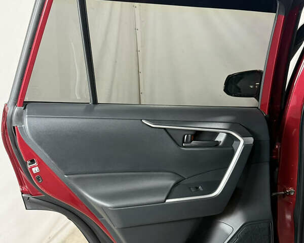 Красный Тойота РАВ 4, объемом двигателя 1.99 л и пробегом 68 тыс. км за 24900 $, фото 30 на Automoto.ua