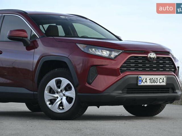 Красный Тойота РАВ 4, объемом двигателя 2.49 л и пробегом 65 тыс. км за 24500 $, фото 2 на Automoto.ua