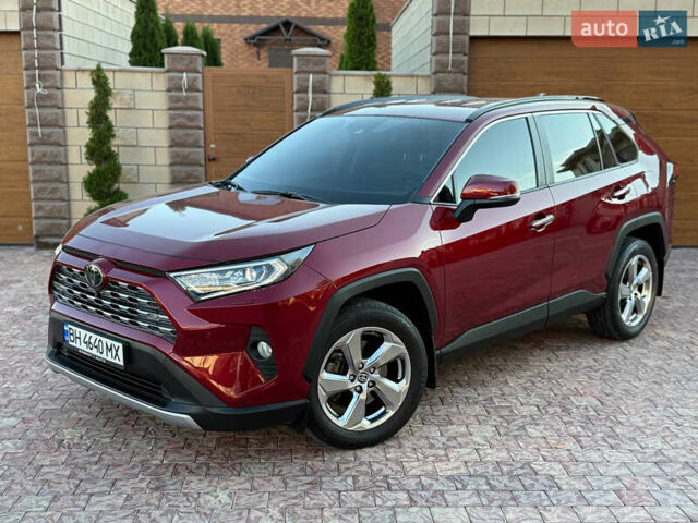 Красный Тойота РАВ 4, объемом двигателя 1.99 л и пробегом 61 тыс. км за 28500 $, фото 1 на Automoto.ua