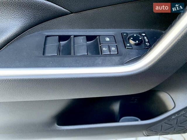 Красный Тойота РАВ 4, объемом двигателя 2 л и пробегом 87 тыс. км за 25400 $, фото 25 на Automoto.ua