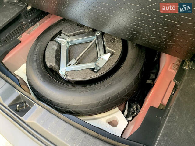 Красный Тойота РАВ 4, объемом двигателя 2 л и пробегом 87 тыс. км за 25400 $, фото 30 на Automoto.ua