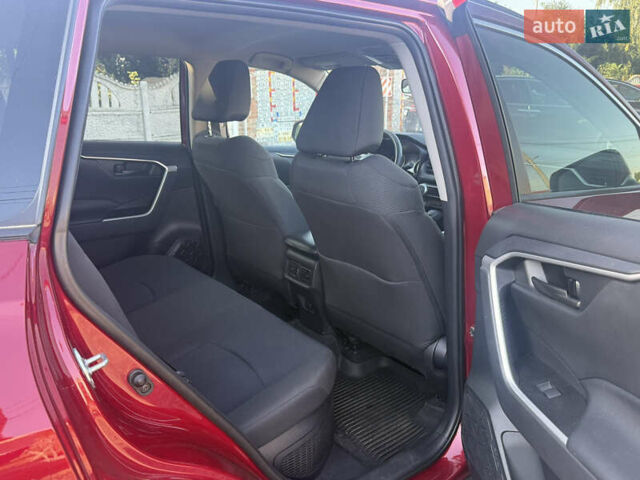 Красный Тойота РАВ 4, объемом двигателя 2.49 л и пробегом 96 тыс. км за 27000 $, фото 5 на Automoto.ua