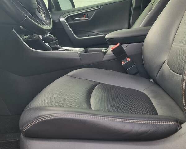 Красный Тойота РАВ 4, объемом двигателя 2.49 л и пробегом 63 тыс. км за 38500 $, фото 11 на Automoto.ua