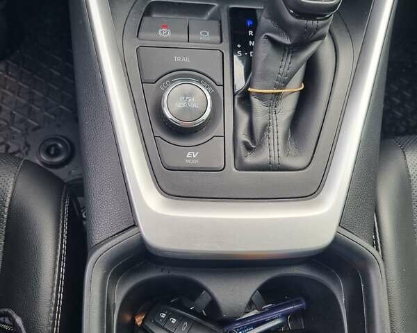 Красный Тойота РАВ 4, объемом двигателя 2.49 л и пробегом 63 тыс. км за 38500 $, фото 16 на Automoto.ua