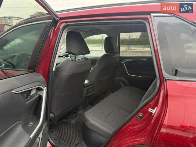 Красный Тойота РАВ 4, объемом двигателя 2.49 л и пробегом 96 тыс. км за 27000 $, фото 6 на Automoto.ua