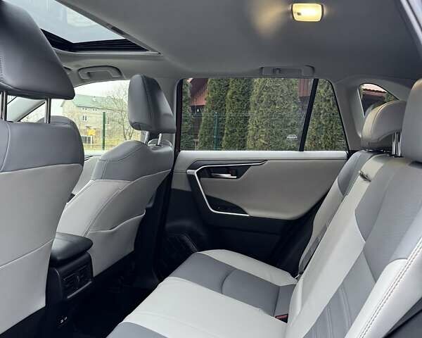 Красный Тойота РАВ 4, объемом двигателя 2.49 л и пробегом 49 тыс. км за 37900 $, фото 35 на Automoto.ua