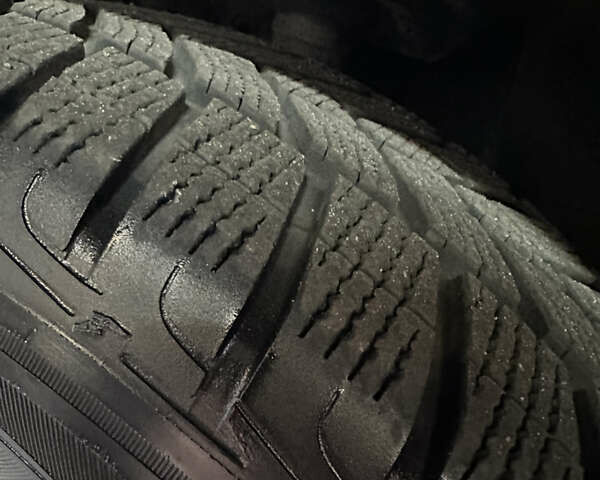 Червоний Тойота РАВ 4, об'ємом двигуна 2.5 л та пробігом 26 тис. км за 36000 $, фото 69 на Automoto.ua