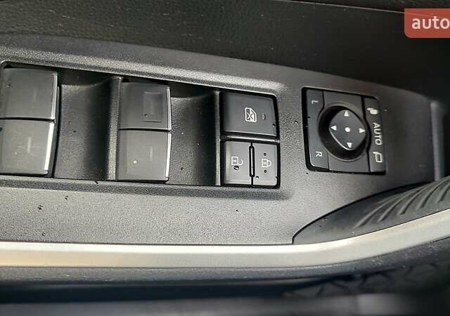 Красный Тойота РАВ 4, объемом двигателя 2.49 л и пробегом 36 тыс. км за 42000 $, фото 13 на Automoto.ua