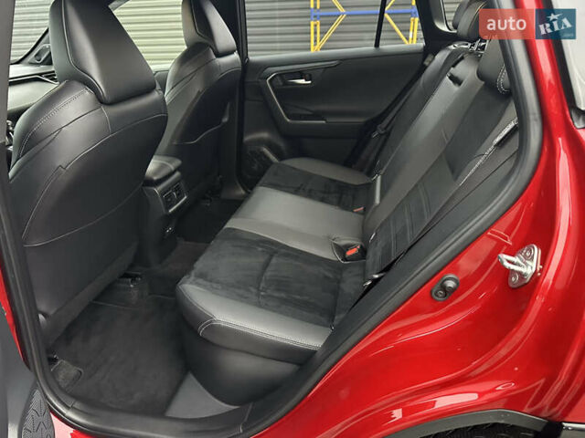 Красный Тойота РАВ 4, объемом двигателя 2.49 л и пробегом 22 тыс. км за 45600 $, фото 47 на Automoto.ua