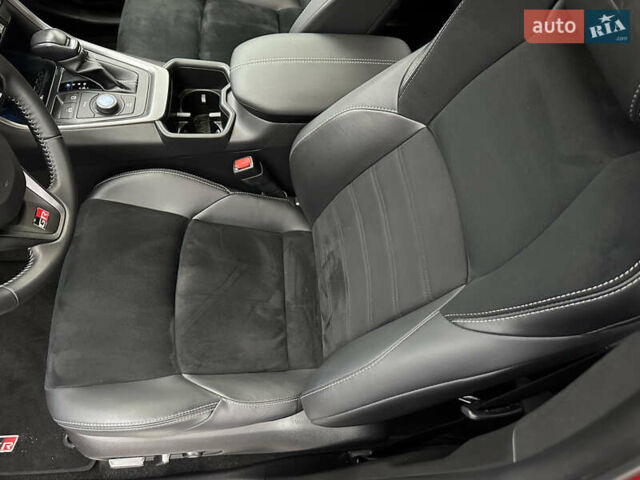 Красный Тойота РАВ 4, объемом двигателя 2.49 л и пробегом 22 тыс. км за 45600 $, фото 35 на Automoto.ua