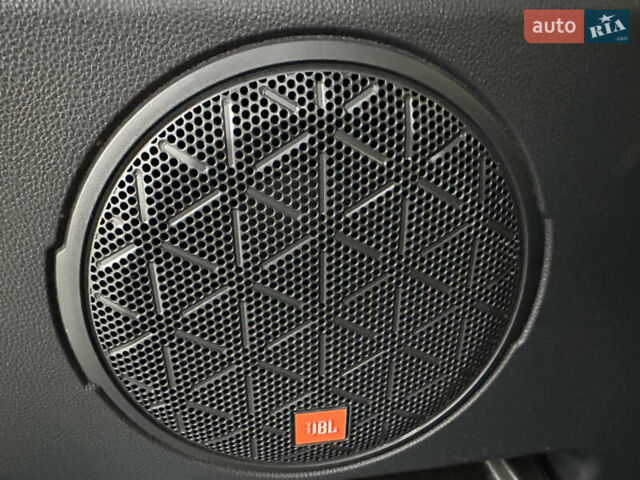 Красный Тойота РАВ 4, объемом двигателя 2.49 л и пробегом 22 тыс. км за 45600 $, фото 51 на Automoto.ua