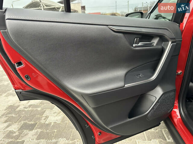 Красный Тойота РАВ 4, объемом двигателя 2.49 л и пробегом 22 тыс. км за 45600 $, фото 46 на Automoto.ua