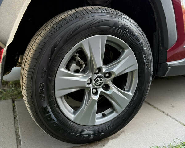 Красный Тойота РАВ 4, объемом двигателя 2.49 л и пробегом 19 тыс. км за 37000 $, фото 58 на Automoto.ua