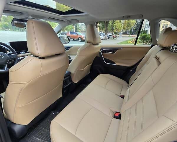 Червоний Тойота РАВ 4, об'ємом двигуна 2.49 л та пробігом 2 тис. км за 34900 $, фото 29 на Automoto.ua