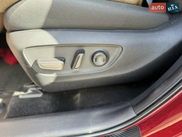 Красный Тойота РАВ 4, объемом двигателя 2.49 л и пробегом 19 тыс. км за 36500 $, фото 49 на Automoto.ua