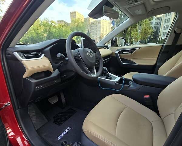 Червоний Тойота РАВ 4, об'ємом двигуна 2.49 л та пробігом 2 тис. км за 34900 $, фото 14 на Automoto.ua