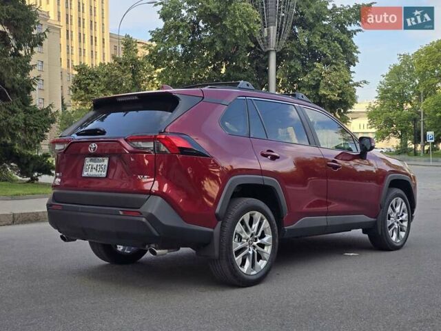 Червоний Тойота РАВ 4, об'ємом двигуна 2.49 л та пробігом 2 тис. км за 34900 $, фото 11 на Automoto.ua