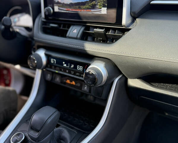 Красный Тойота РАВ 4, объемом двигателя 2.49 л и пробегом 19 тыс. км за 37000 $, фото 42 на Automoto.ua