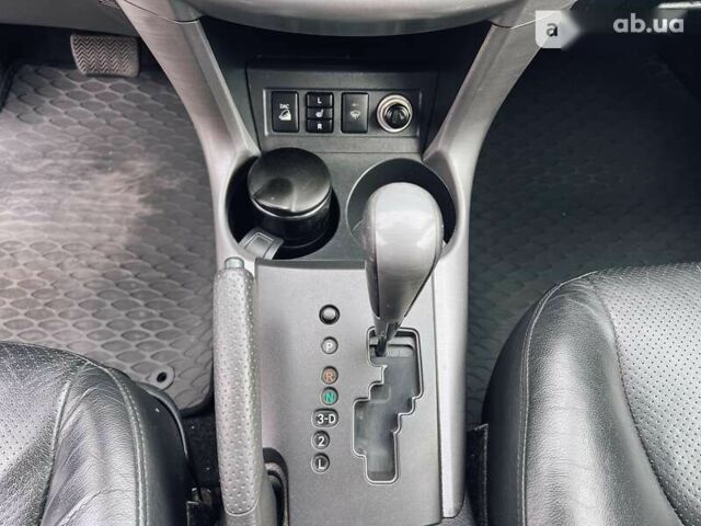 Тойота РАВ 4 2007 в Киеве на Automoto.ua Тойота РАВ 4, объемом двигателя 2 л и пробегом 324 тыс. км за 9300 $, фото 14 на Automoto.ua