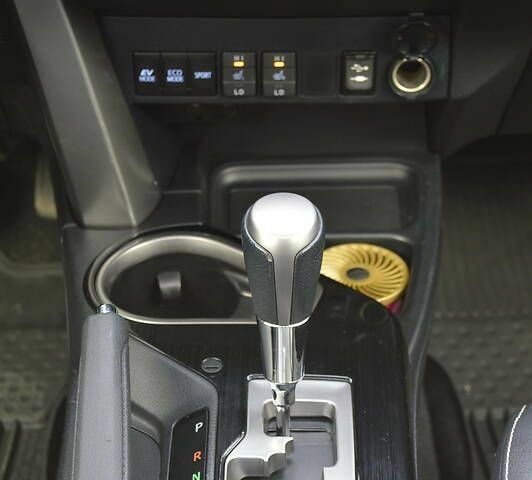 Тойота РАВ 4, объемом двигателя 2.5 л и пробегом 65 тыс. км за 25500 $, фото 20 на Automoto.ua