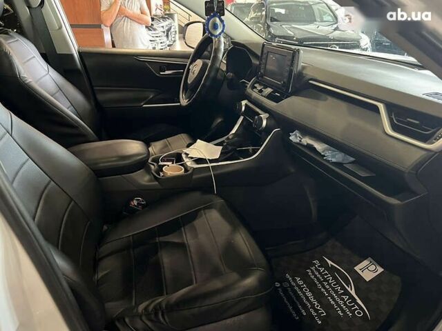 Тойота РАВ 4, об'ємом двигуна 2.5 л та пробігом 52 тис. км за 33500 $, фото 2 на Automoto.ua